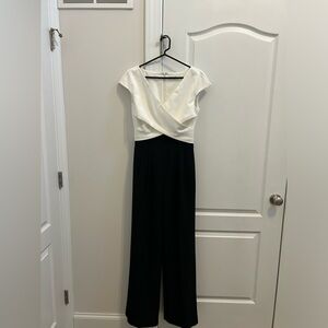 Eliza J jumpsuit black and white size 6